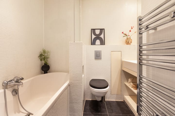 Photo 6 of Van Oldenbarneveldtstraat 58-1