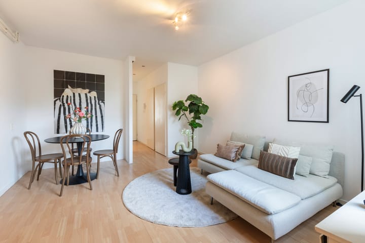 Photo 3 of Van Oldenbarneveldtstraat 58-1