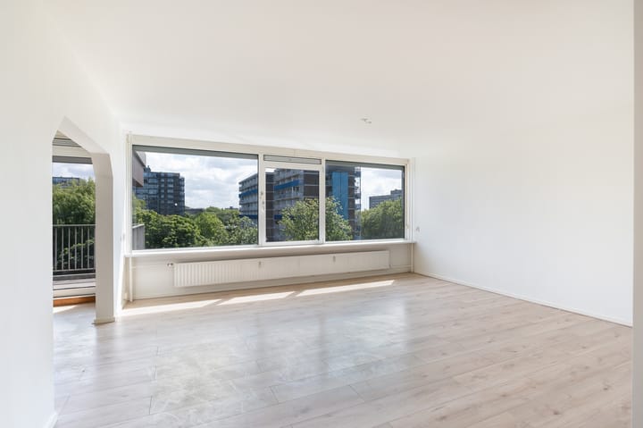 Photo 3 of Valeriusplein 278