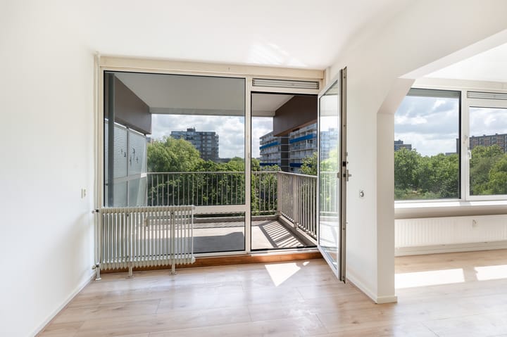 Foto 5 van Valeriusplein 278