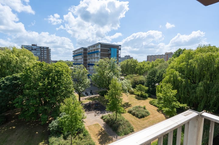 Foto 13 van Valeriusplein 278