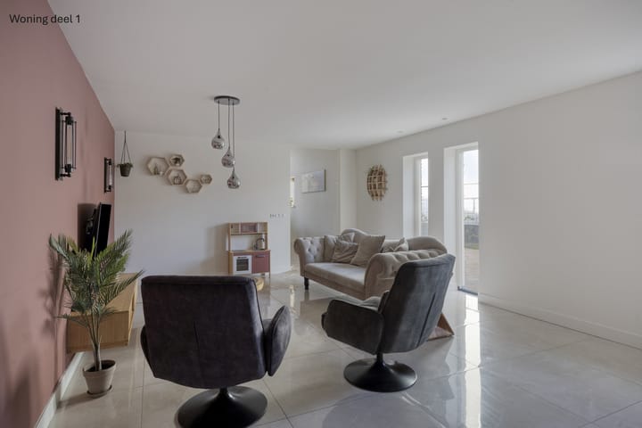 Photo 11 of Nieuweweg 144