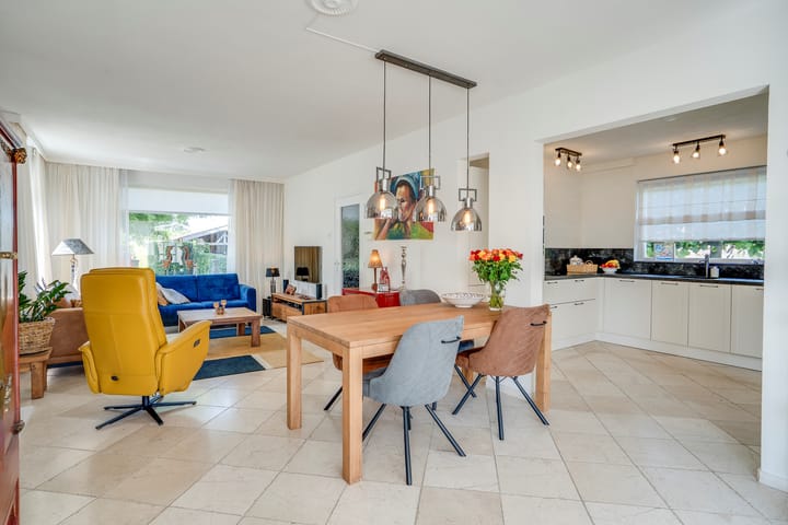 Photo 8 of Hubertusstraat 25