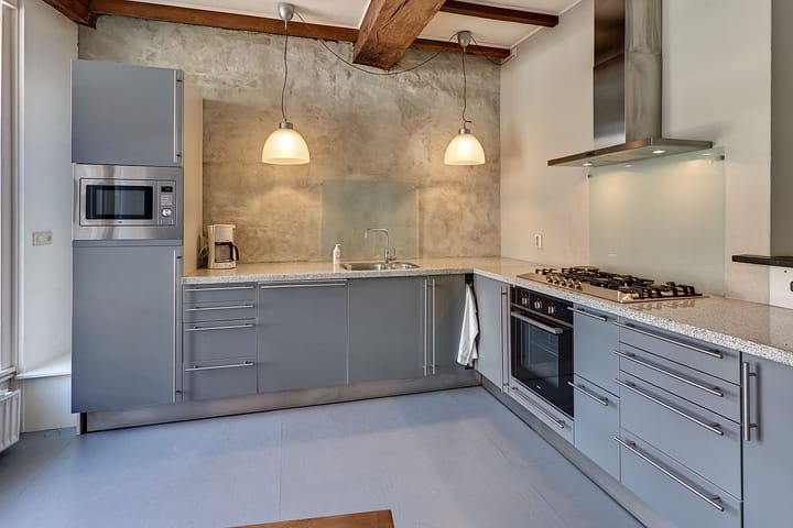 Photo 16 of Academiestraat 1-A