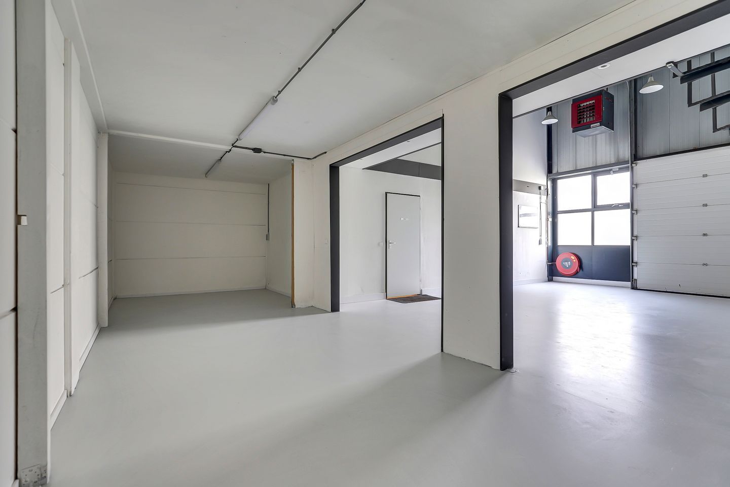 Bekijk foto 3 van Coenecoop 142-B