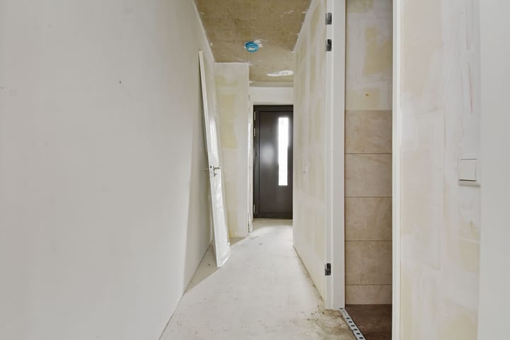 Photo 15 of Delflandstraat 30