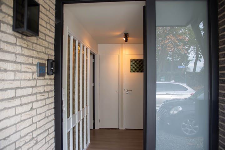 Foto 2 van Van Lyndenlaan 28