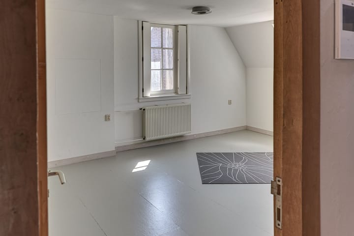 Photo 31 of Academiestraat 1-A