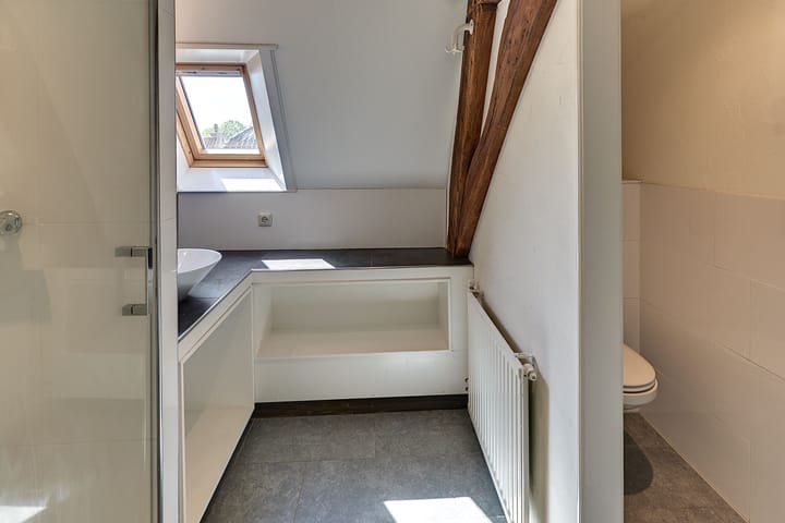 Photo 43 of Academiestraat 1-A