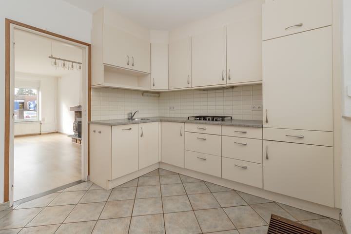 Foto 4 van Emmastraat 15