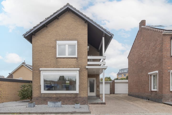 Foto 6 van Emmastraat 15