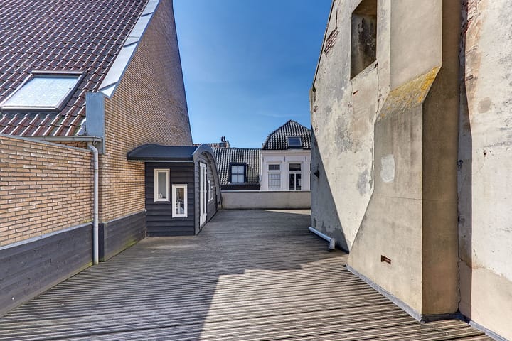 Photo 53 of Academiestraat 1-A