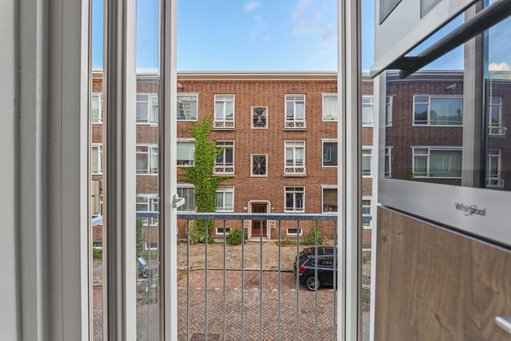 Foto 14 van Buizerdstraat 8-B