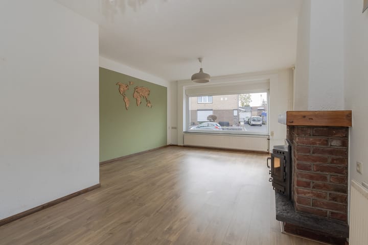 Foto 10 van Emmastraat 15