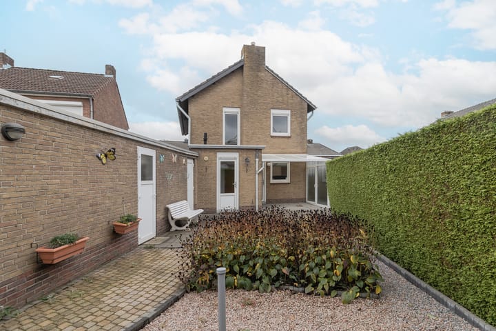 Foto 30 van Emmastraat 15