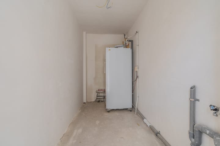 Photo 14 of Nijveenlaan 35