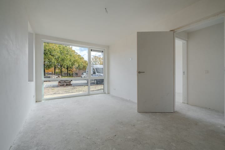 Photo 17 of Nijveenlaan 35