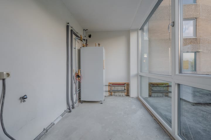 Photo 16 of Nijveenlaan 37