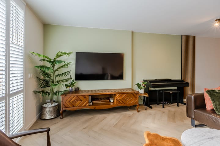 Photo 6 of Waardenburgstraat 88