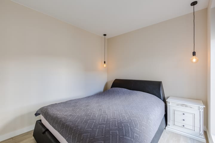 Photo 22 of Waardenburgstraat 88