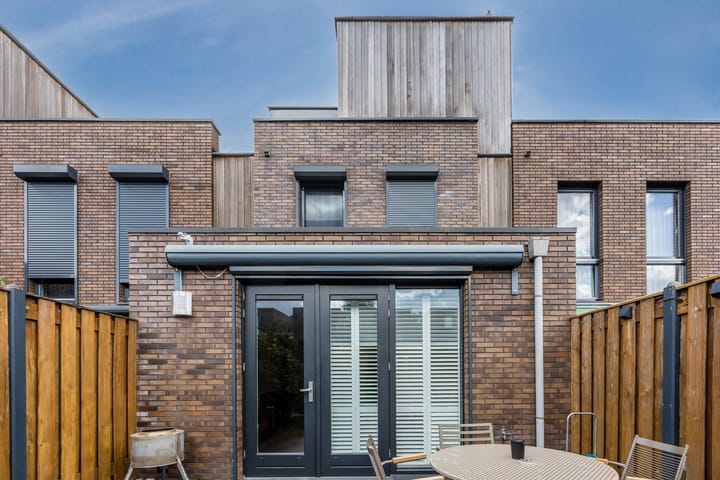 Photo 36 of Waardenburgstraat 88