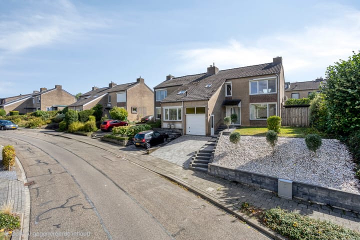 Photo 20 of De Sauveurstraat 27