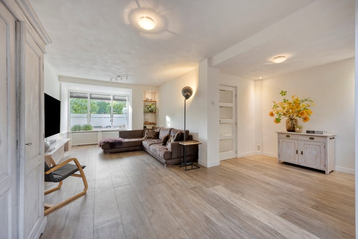 Photo 10 of Alexanderstraat 57