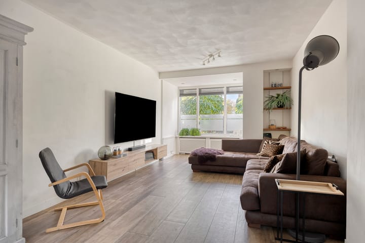 Photo 12 of Alexanderstraat 57