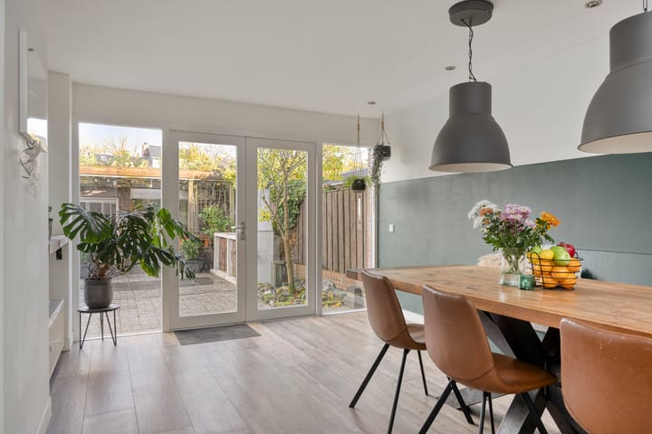 Photo 25 of Alexanderstraat 57