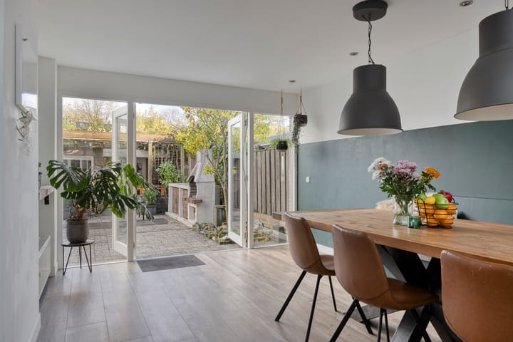 Photo 26 of Alexanderstraat 57