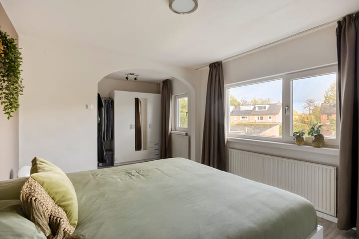 Photo 30 of Alexanderstraat 57