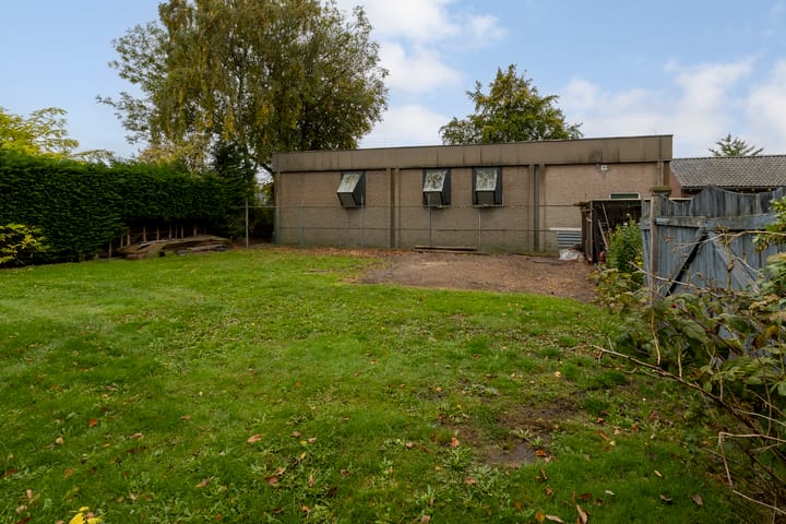 Photo 2 of Duinstraat 1-A