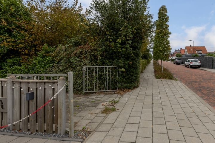 Photo 33 of Duinstraat 1-A