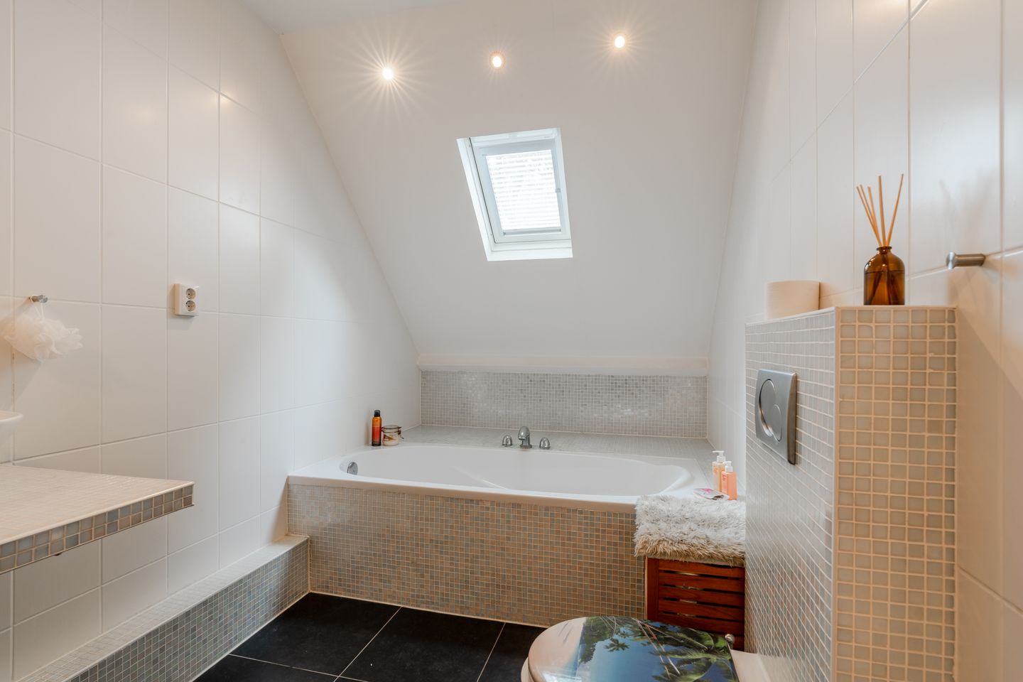 Photo 40 of Esstede 35