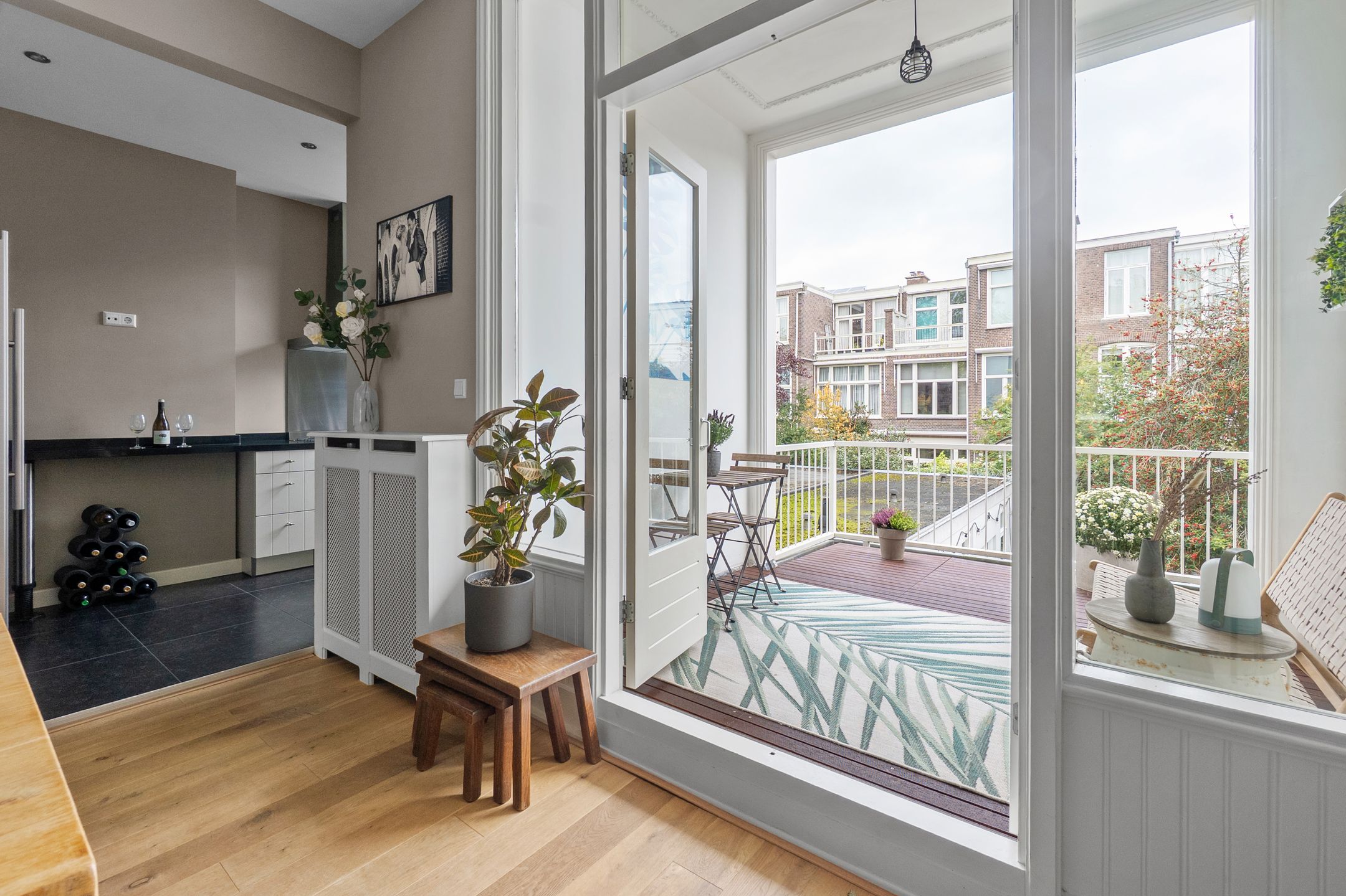 Photo 12 of Obrechtstraat 299