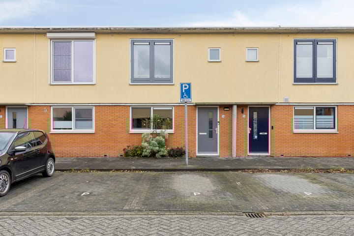 Photo 5 of Josine Reulingstraat 54