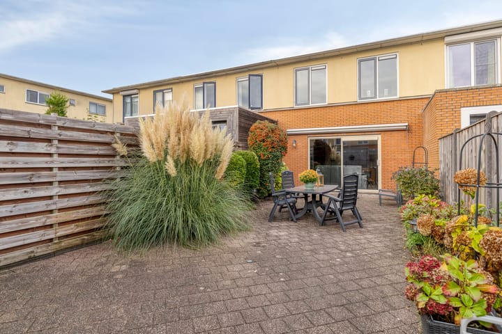 Photo 6 of Josine Reulingstraat 54