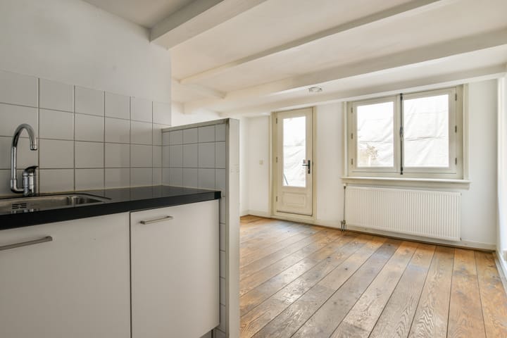 Foto 10 van Haarlemmerstraat 66-A