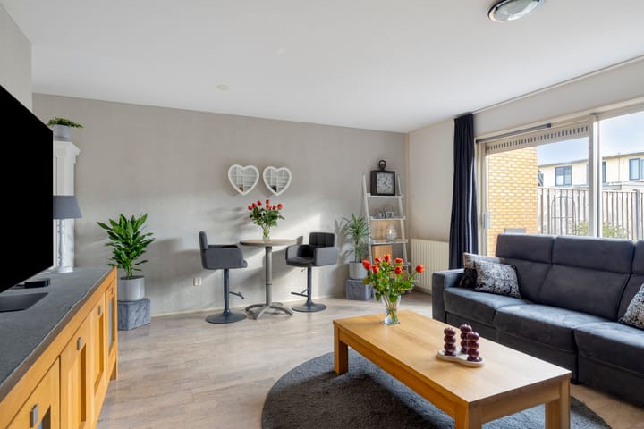 Photo 13 of Josine Reulingstraat 54