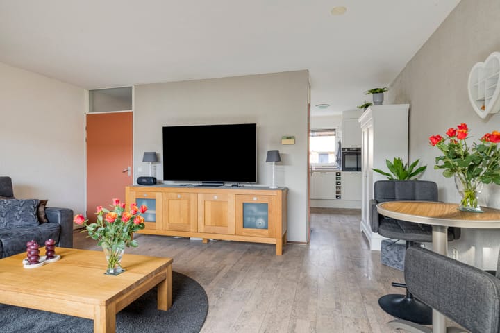 Photo 15 of Josine Reulingstraat 54