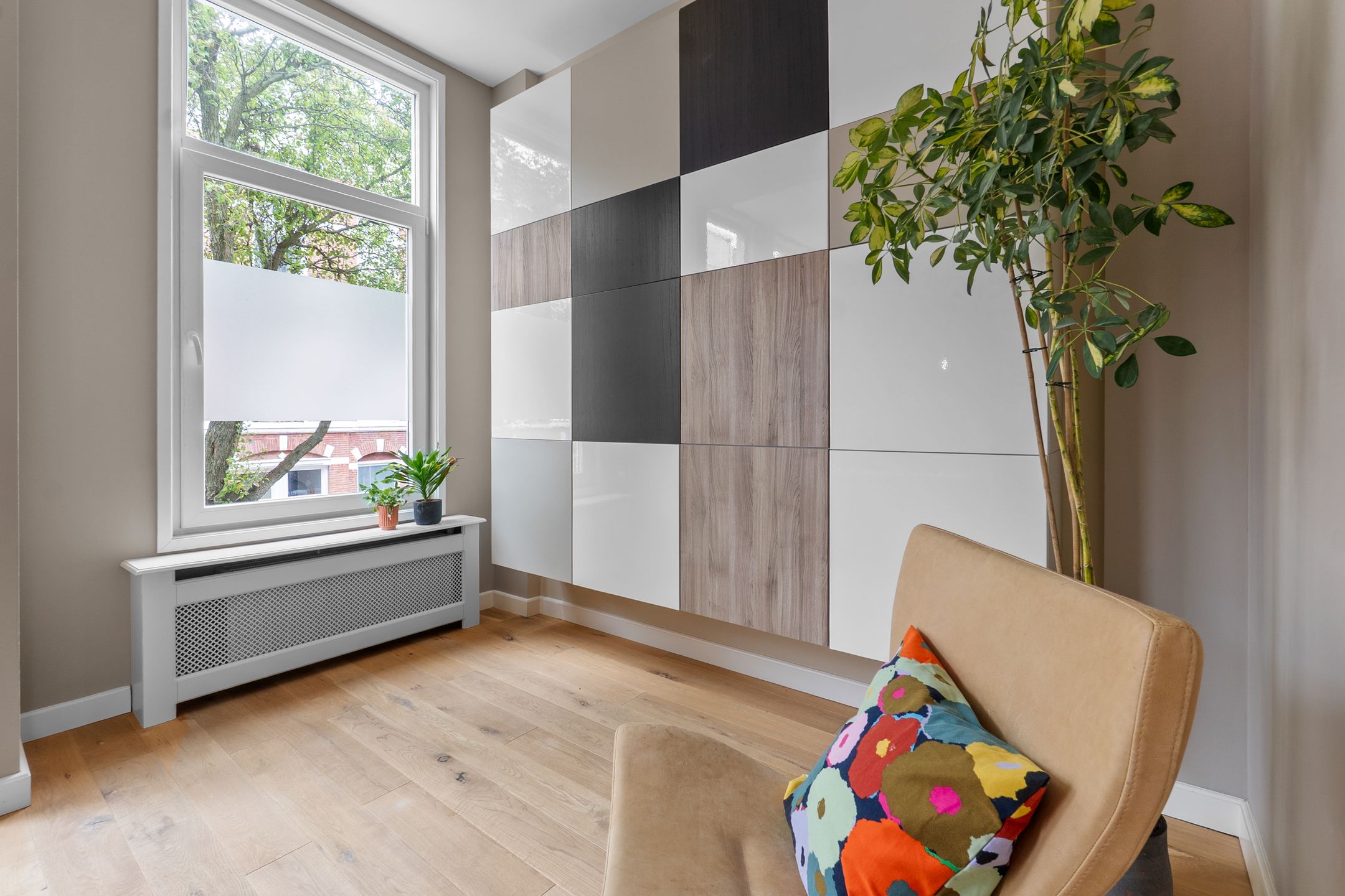 Photo 33 of Obrechtstraat 299