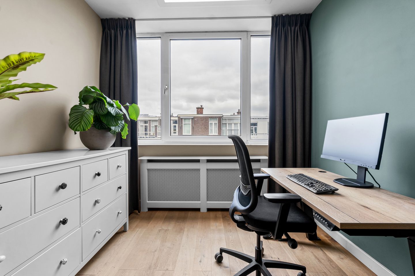 Photo 40 of Obrechtstraat 299