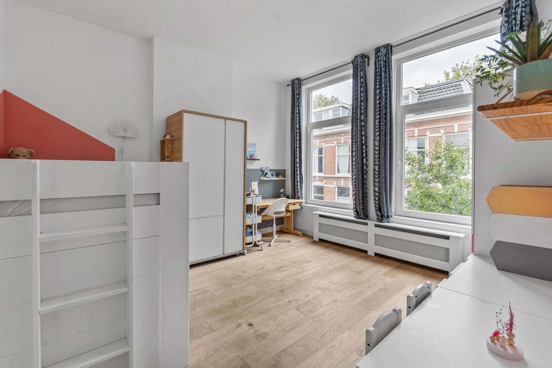 Photo 46 of Obrechtstraat 299