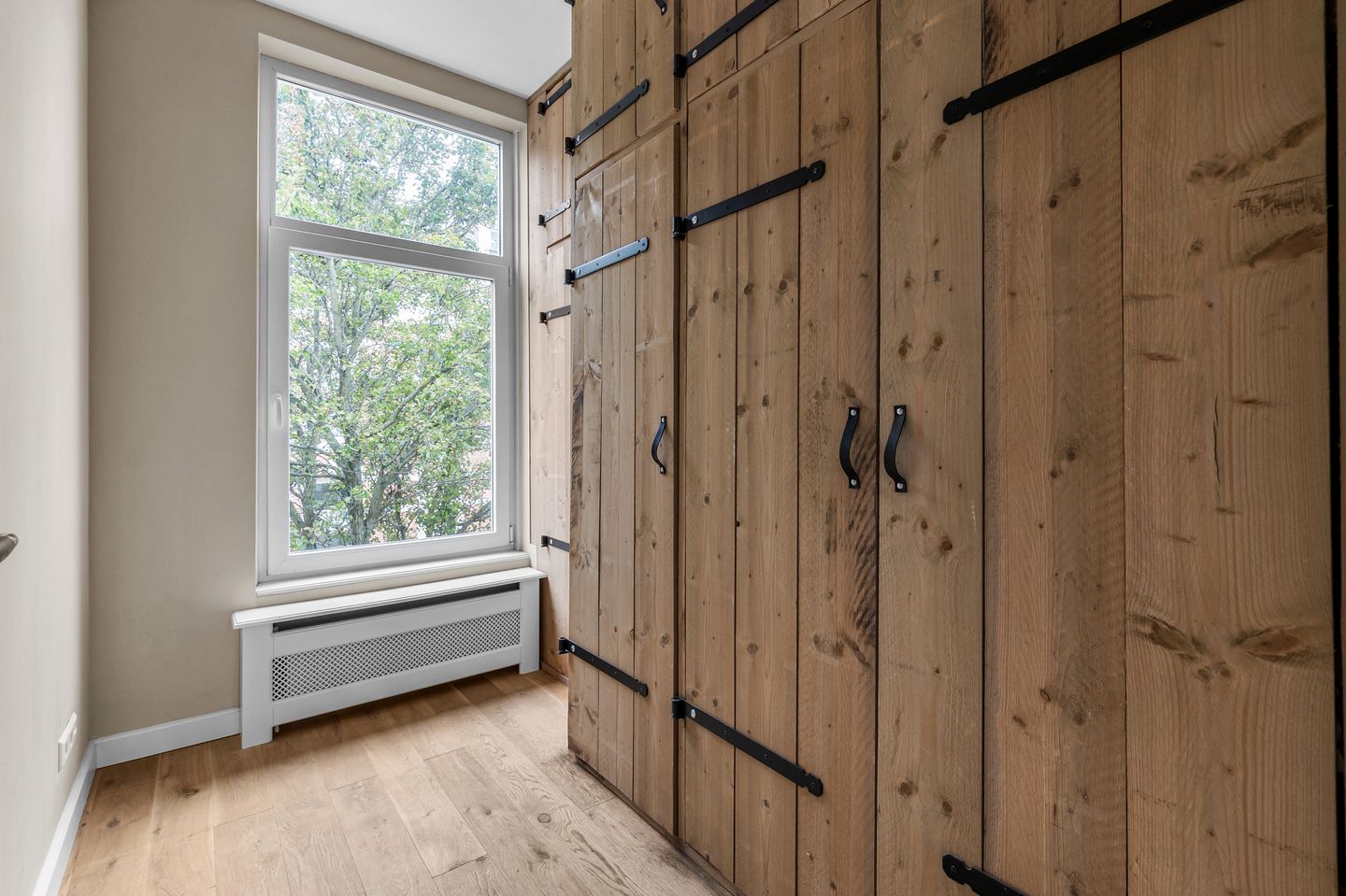 Photo 49 of Obrechtstraat 299