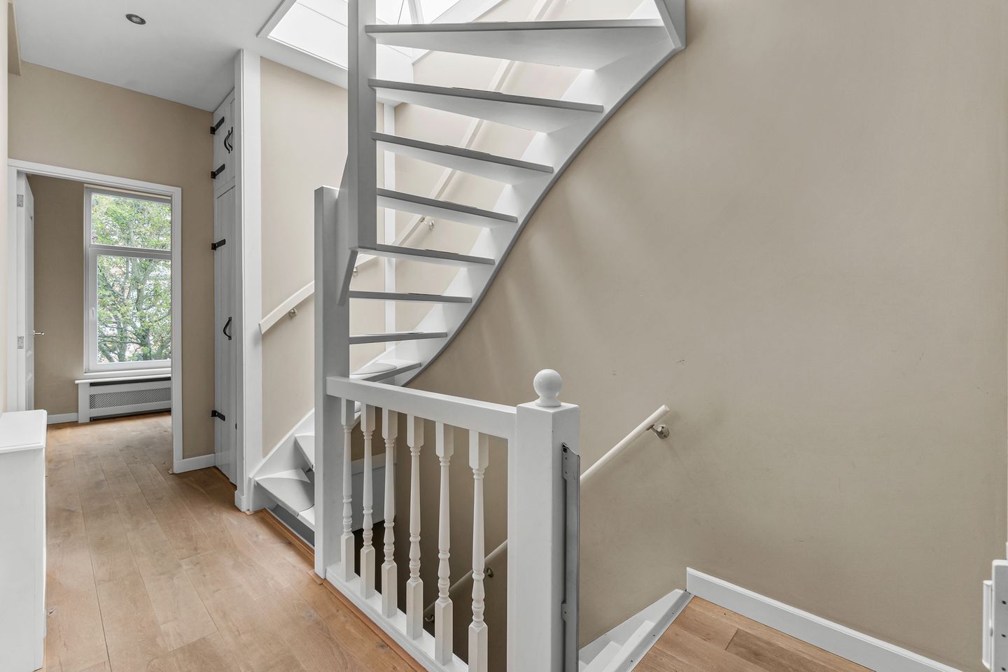 Photo 55 of Obrechtstraat 299