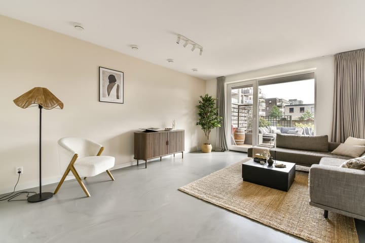 Photo 11 of Jan Tooropstraat 18