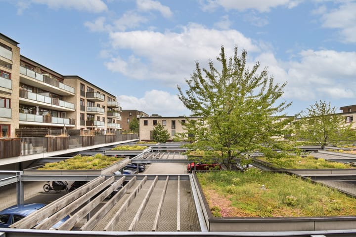 Photo 21 of Jan Tooropstraat 18