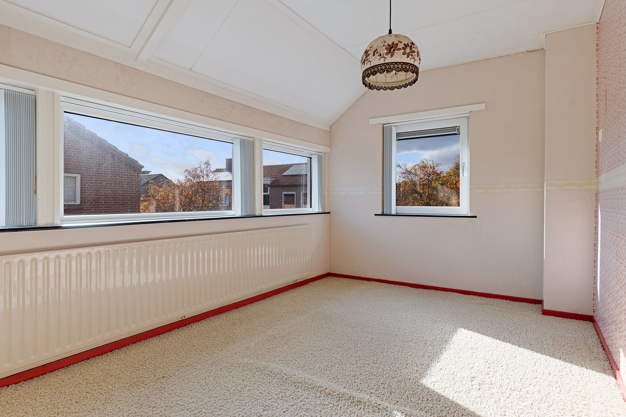 Photo 39 of H.L. Emmensweg 26