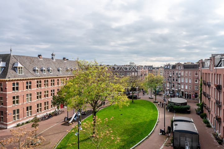 Foto 2 van Staringplein 4-4