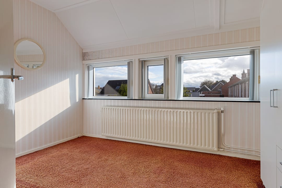 Photo 43 of H.L. Emmensweg 26